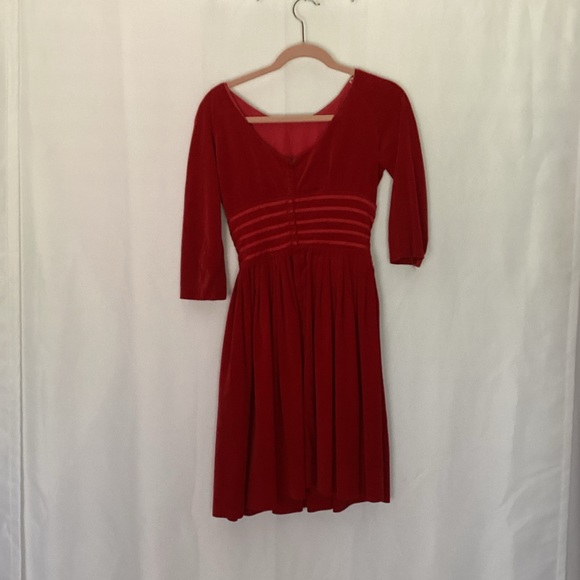 Vintage jr.theme Velvet red dress - Picture 2 of 10
